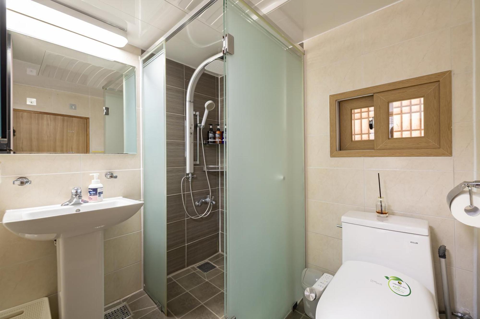 Apartment Private House Jnp *